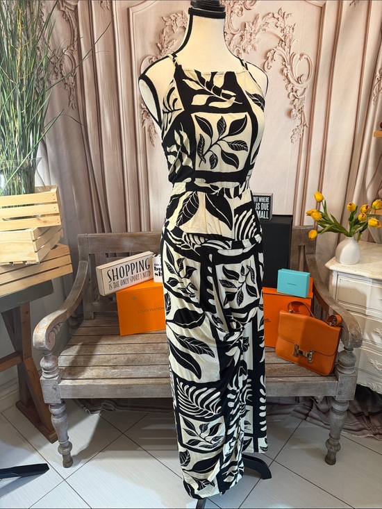 Vintage Dresses & Skirts - Vintage Black and Cream Botanical Halter Maxi Dress